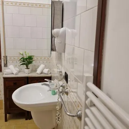 Vittoria Guest House Battipaglia Exterior photo